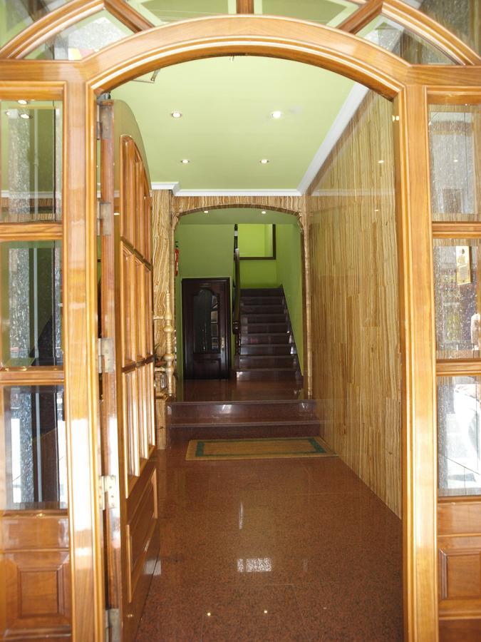 Hotel Paris ヒホン エクステリア 写真